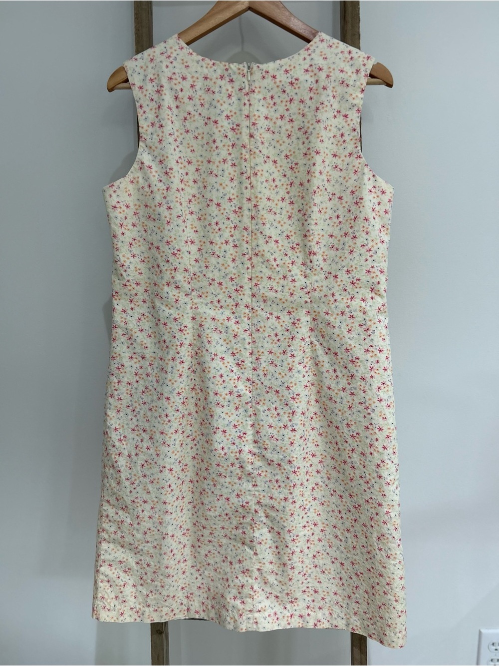 L.L. Bean Vintage 100% Cotton Floral Shift Dress Sleeveless Size 12 Garden Party - Picture 3 of 7